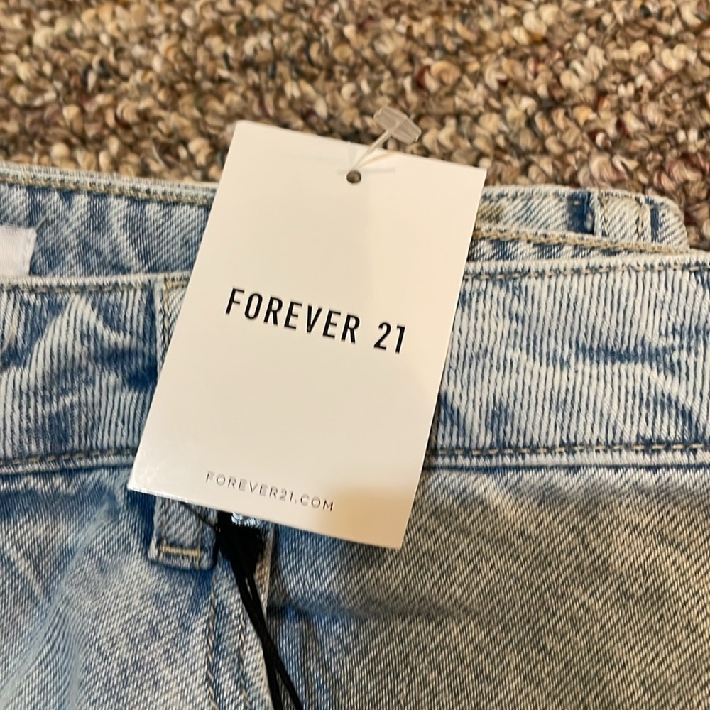 Womens New Forever 21 High Rise Slim Fit Flare Leg Jeans - Picture 3 of 10